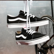 1日0点：VANS 范斯 SK8-LOW 黑武士 男女款低帮运动鞋