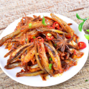 香辣过瘾！乡乡嘴 辣味鱼仔  10包