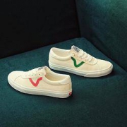 16日0点：VANS 范斯 CLASSICS经典系列 VN0A4BU6I63 男女款运动板鞋
