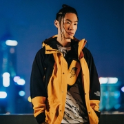 THE NORTH FACE 北面 1994Mountain 复刻情侣款冲锋衣