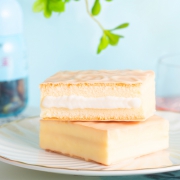 聚划算百亿补贴:三只松鼠 雪麸蛋糕 1000g