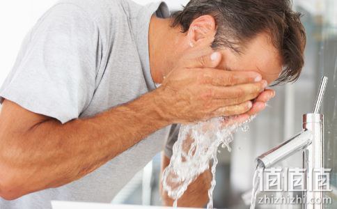 如何选择适合自己的剃须膏？男士剃须膏选购指南