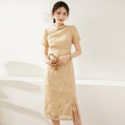 LOUIS YAO 白鹿语 WYU21681 女士珍珠扣刺绣改良旗袍