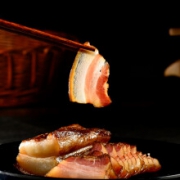 PLUS会员：shangwujia 尚吾佳 川味二刀腊肉 500g
