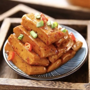 京东极速版：手磨 手撕豆干 500g 混合口味