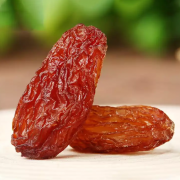 京东极速版：惠寻 新疆红玫瑰葡萄干 250g