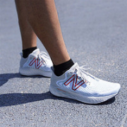 new balance 1080系列 M1080W11 男款跑鞋