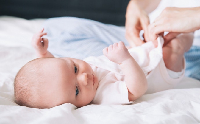 如何选购宝宝的内衣？婴幼儿内衣选购指南