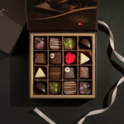 senz心之 进口纯可可脂 纯手工巧克力礼盒情人节礼物