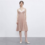 URBAN REVIVO  吊带针织连衣裙  WE22S9FN2001