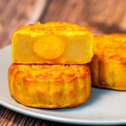 澳门永辉 蛋黄莲蓉月饼 500g