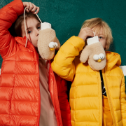 轻薄保暖！SNOWFLYING 雪中飞 儿童轻薄短款羽绒服外套