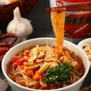 食族魔盒 酸辣粉 3桶