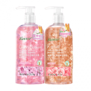Kustie 花瓣沐浴露组合装（ 樱花720ml+玫瑰720ml）