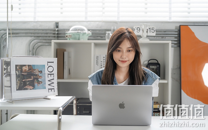 Apple MacBook Air 13.3 新款8核M1芯片(7核图形处理器) 8G 256G SSD 银色 笔记本电脑 MGN93CH/A