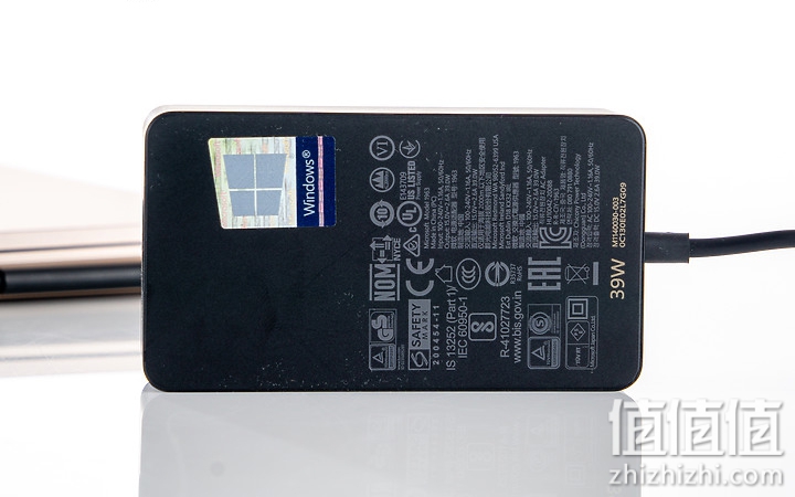 微软Surface Laptop Go i5 8G+128G 砂岩金 12.4英寸3:2高色域全面屏 指纹识别 触控金属轻薄本