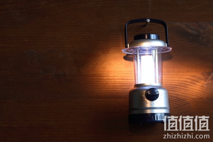 如何选择露营灯？野营LED灯选购指南