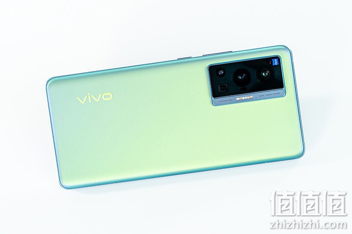 vivo X70 Pro 评测报告 | 美照唾手可得 影像旗舰当之无愧