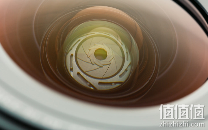 Canon RF 14-35mm f/4L IS USM 体验报告｜不仅更广更稳 还有0.38x近摄能力