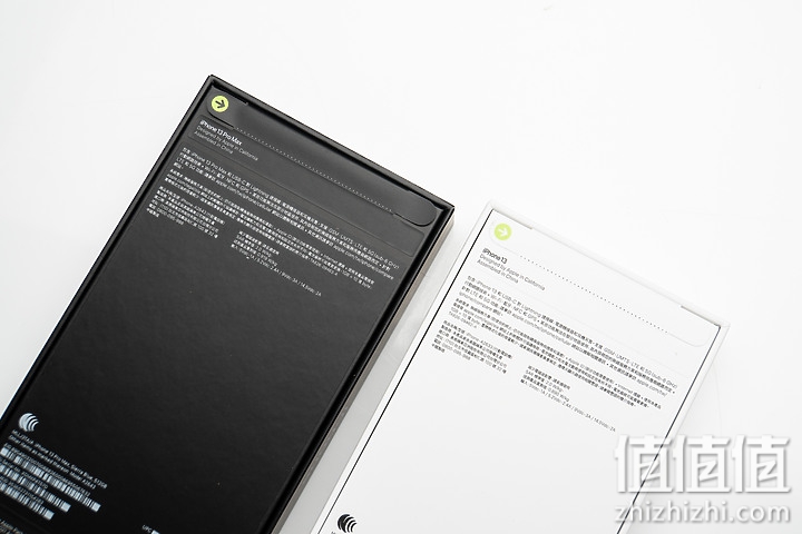 4款iPhone 13开箱动手玩 内外有这些细节改变