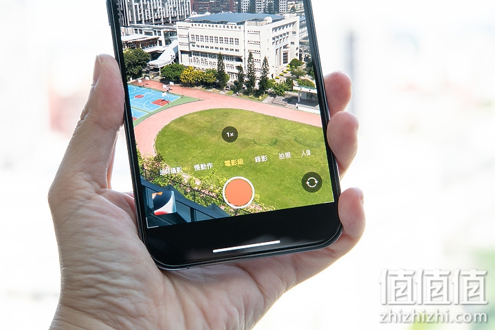 4款iPhone 13开箱动手玩 内外有这些细节改变
