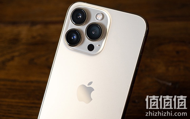 iPhone 13 Pro 相机深度体验并与它机做比对｜小升级却很有感！