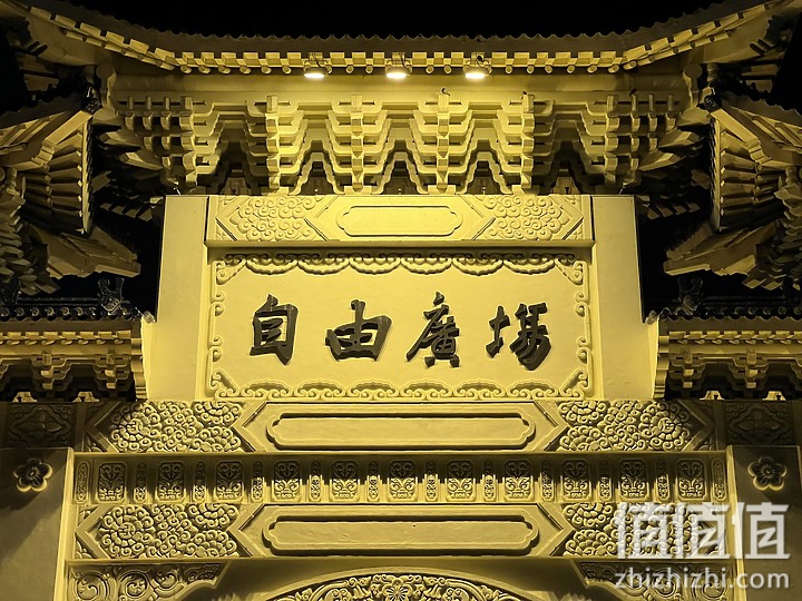 iPhone 13 Pro 相机深度体验并与它机做比对｜小升级却很有感！