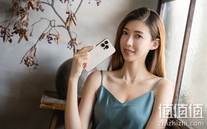 iPhone 13 Pro 相机深度体验并与它机做比对｜小升级却很有感！