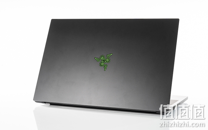 Razer 雷蛇 灵刃17游戏本评测：硬件与散热升级带来强大性能
