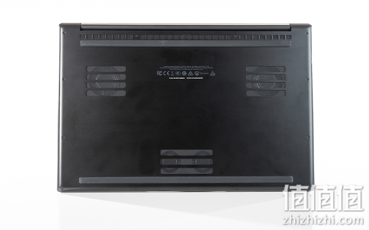 Razer 雷蛇 灵刃17游戏本评测：硬件与散热升级带来强大性能