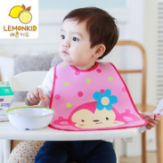 柔软防水！lemonkid 柠檬宝宝 婴儿超软饭兜 粉色小猴LE30116