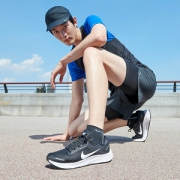 耐克 支撑型跑鞋 AIR ZOOM STRUCTURE23 男子跑步鞋