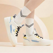 双11预售：安踏 厚底小白鞋女