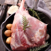 PLUS会员：艾克拜尔 带骨牛腱子肉牛腿肉 4斤装