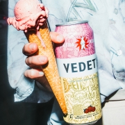 比利时进口 VEDETT 白熊 玫瑰红小麦啤酒 500mlx12听装