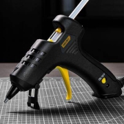 得力工具  热熔胶枪 20W 配10支胶棒 DL402040