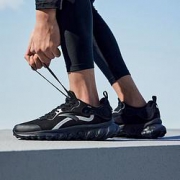 ANTA 安踏 跑鞋男鞋2021新款网面透气拼接休闲运动鞋