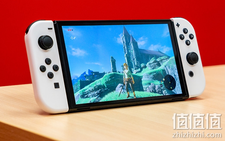 Nintendo Switch OLED版抢先体验:小改款推砌出更沉浸的游玩体验!