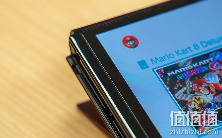 Nintendo Switch OLED版抢先体验：小改款推砌出更沉浸的游玩体验！