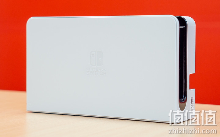 Nintendo Switch OLED版抢先体验:小改款推砌出更沉浸的游玩体验!