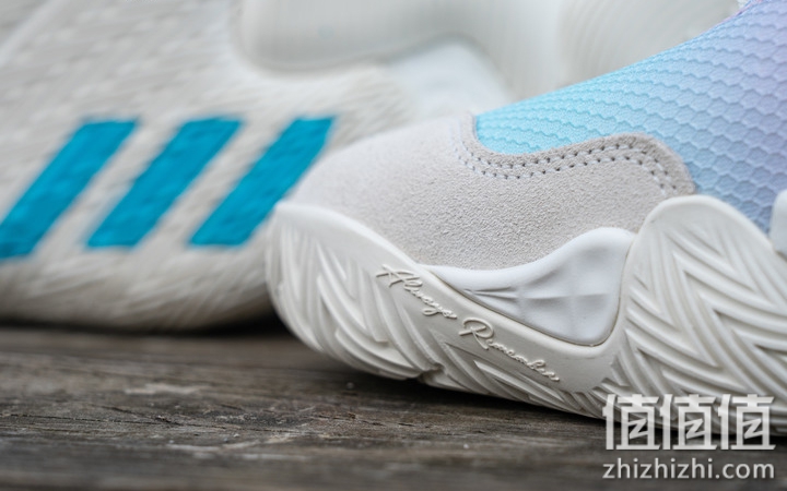Adidas Trae Young 1 开箱分享：前卫造型、掀起新世代浪潮！