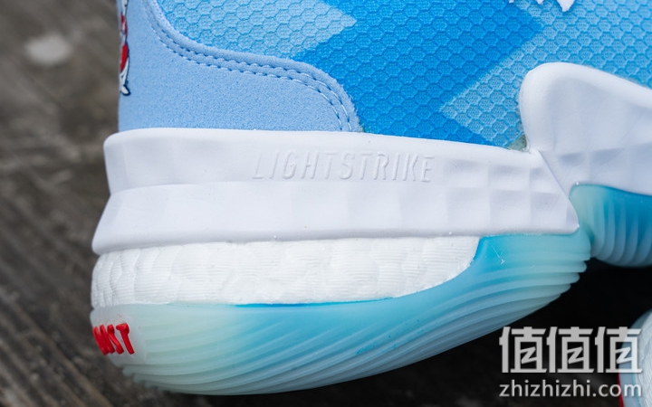 Adidas Trae Young 1 开箱分享：前卫造型、掀起新世代浪潮！