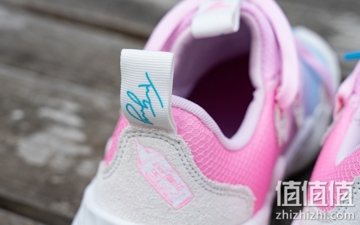 Adidas Trae Young 1 开箱分享：前卫造型、掀起新世代浪潮！