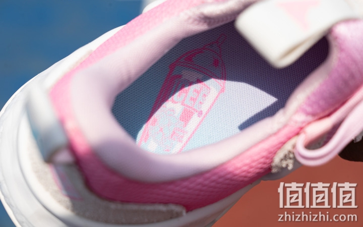 Adidas Trae Young 1 开箱分享：前卫造型、掀起新世代浪潮！