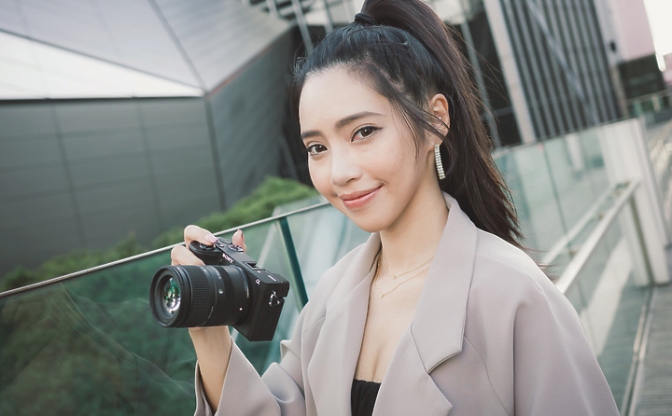Sigma 18-50mm f/2.8 DC DN Contemporary 评测：290g的副厂镜皇就是香！