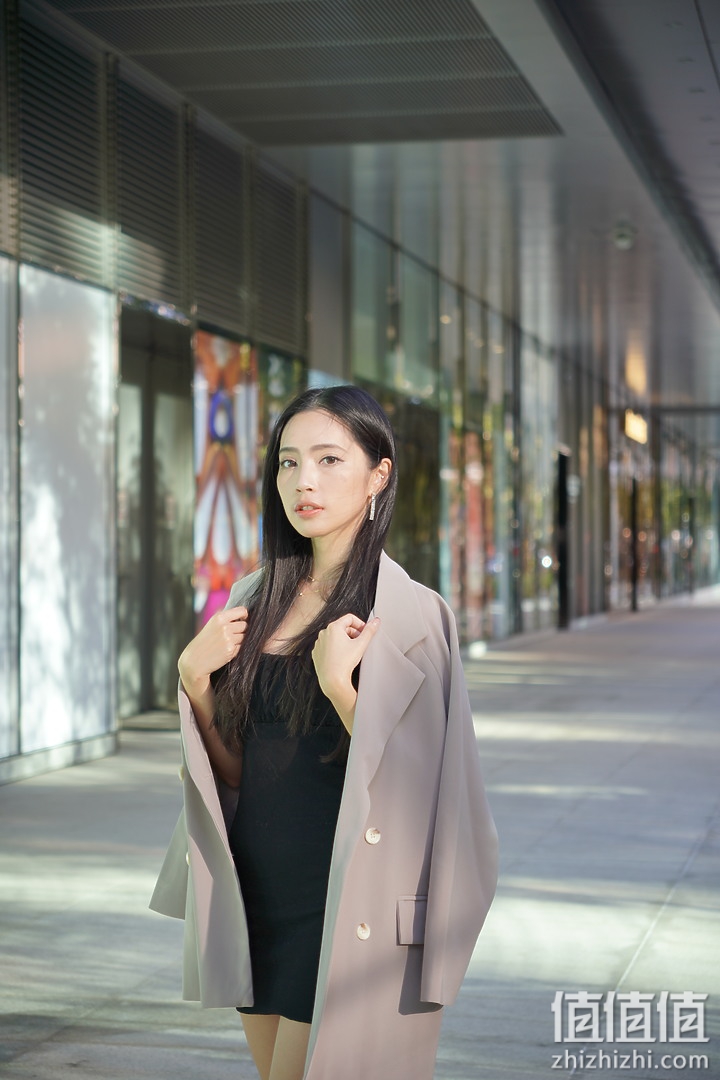 Sigma 18-50mm f/2.8 DC DN Contemporary 评测：290g的副厂镜皇就是香！
