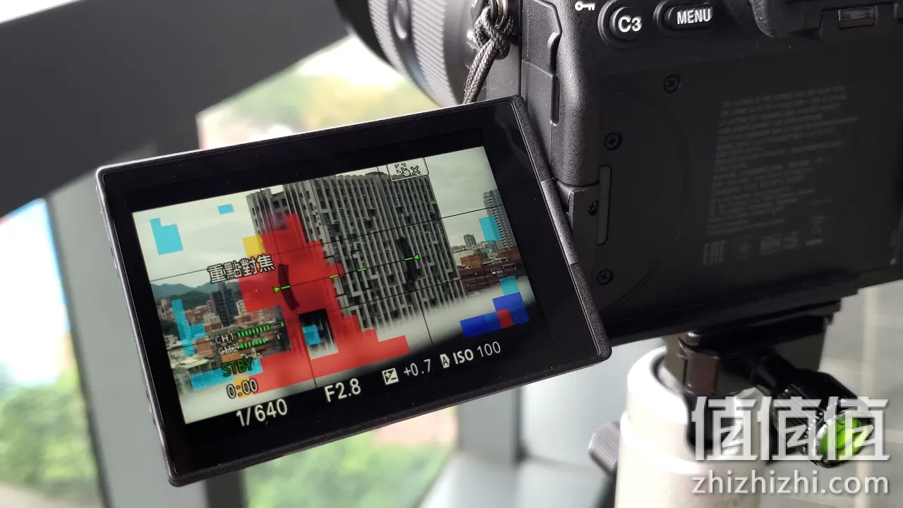 Sony A7 IV 评测：33MP / 4K 60p / 侧翻屏幕‧ 好料满载的诚意之作！