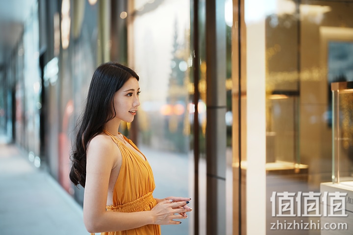 Sony A7 IV 评测：33MP / 4K 60p / 侧翻屏幕‧ 好料满载的诚意之作！