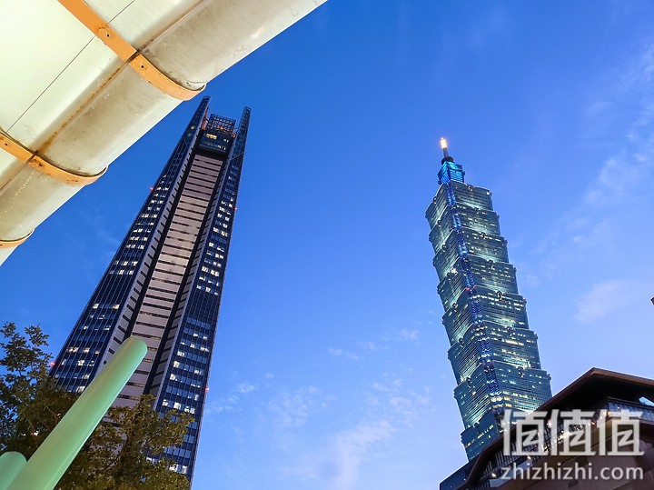 小米11青春版评测：时尚造型、极致轻巧的中端之选