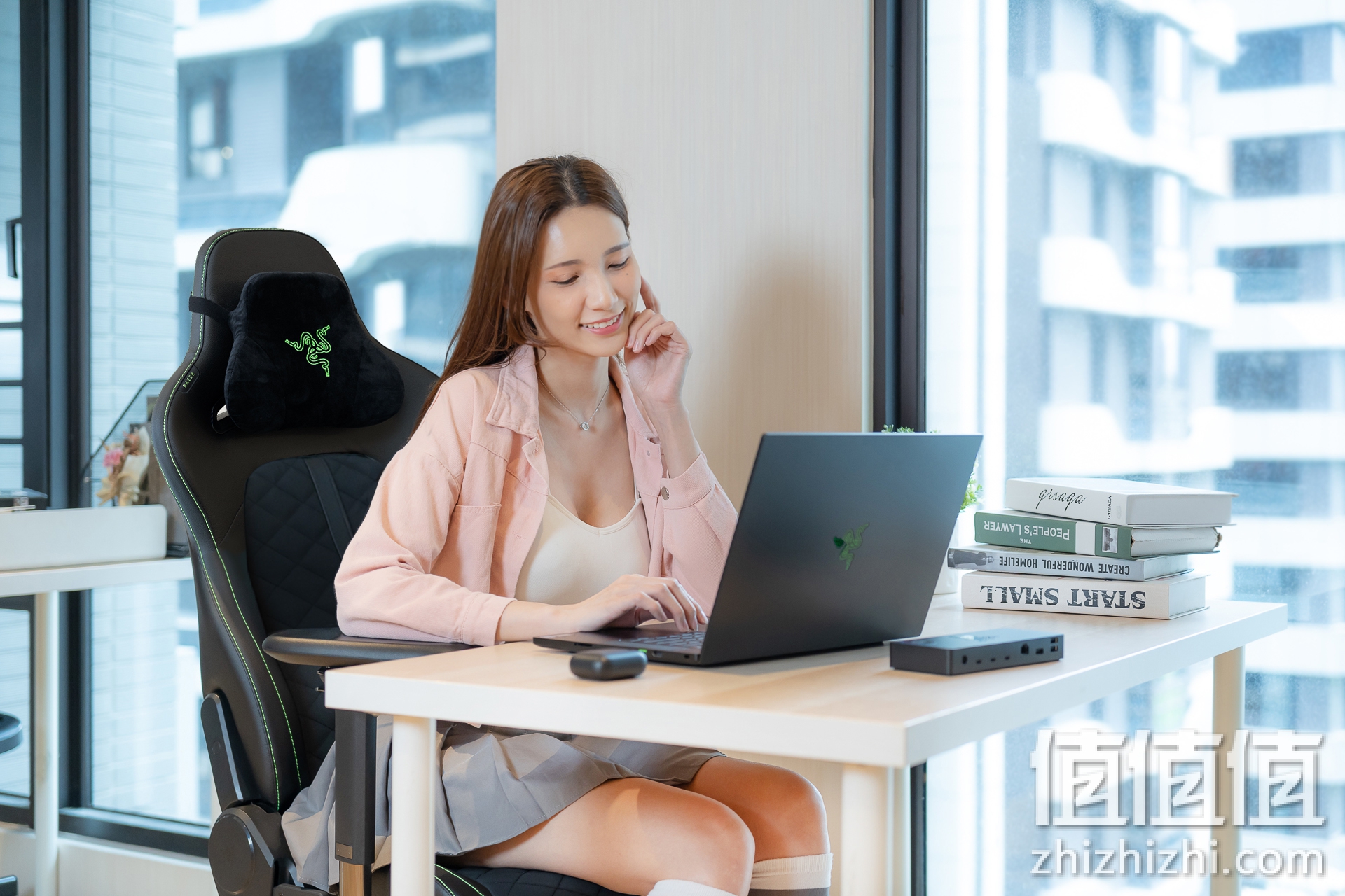 Razer Enki 水神电竞椅体验：适应各种环境的舒适乘坐体验！
